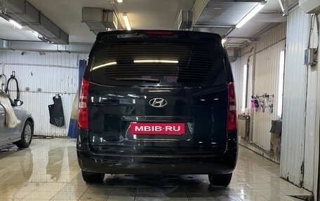 Hyundai Grand Starex Grand Starex I рестайлинг 2, 2012 год, 1 490 000 рублей, 6 фотография