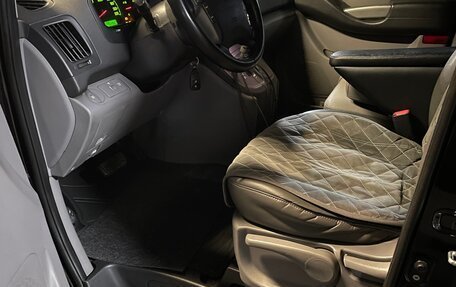 Hyundai Grand Starex Grand Starex I рестайлинг 2, 2012 год, 1 490 000 рублей, 18 фотография