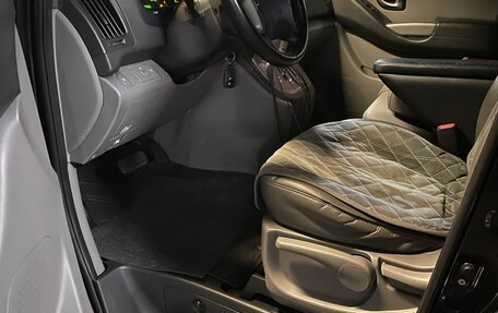 Hyundai Grand Starex Grand Starex I рестайлинг 2, 2012 год, 1 490 000 рублей, 17 фотография