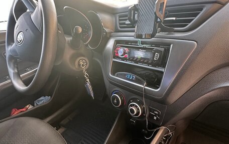 KIA Rio III рестайлинг, 2012 год, 720 000 рублей, 6 фотография