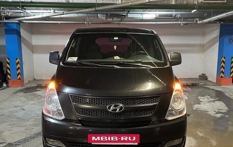 Hyundai Grand Starex Grand Starex I рестайлинг 2, 2012 год, 1 490 000 рублей, 32 фотография