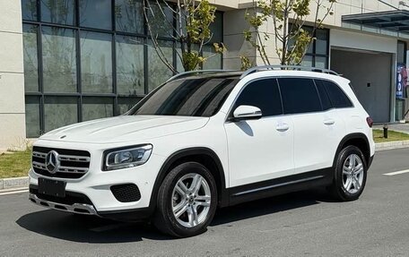 Mercedes-Benz GLB, 2022 год, 2 435 999 рублей, 3 фотография