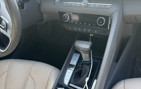 Hyundai Elantra, 2021 год, 2 550 000 рублей, 4 фотография