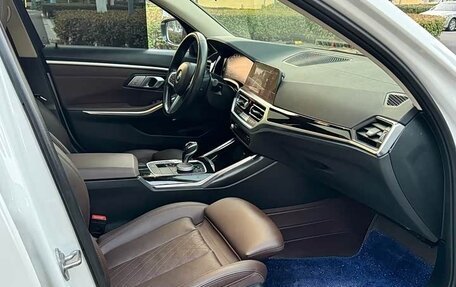 BMW 3 серия, 2022 год, 2 999 999 рублей, 7 фотография