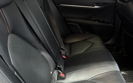 Toyota Camry, 2020 год, 2 600 000 рублей, 8 фотография