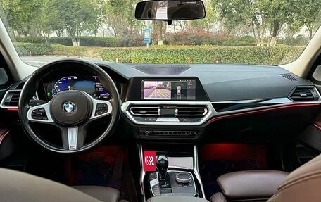 BMW 3 серия, 2022 год, 2 999 999 рублей, 8 фотография