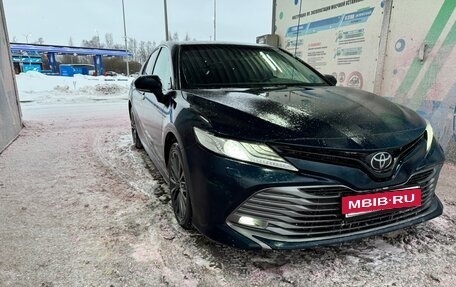 Toyota Camry, 2020 год, 2 600 000 рублей, 5 фотография