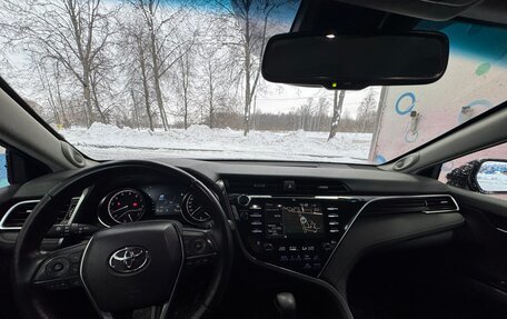 Toyota Camry, 2020 год, 2 600 000 рублей, 13 фотография