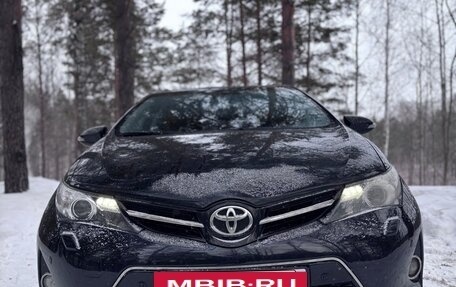 Toyota Auris II, 2013 год, 1 055 000 рублей, 4 фотография