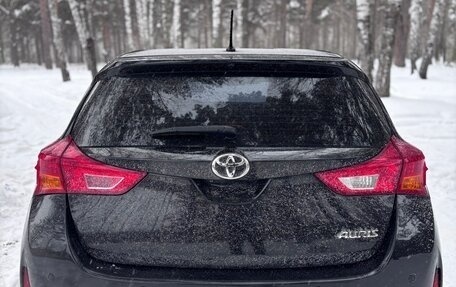 Toyota Auris II, 2013 год, 1 055 000 рублей, 10 фотография