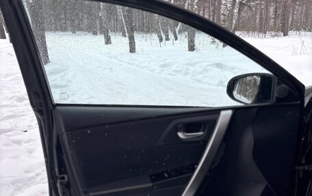 Toyota Auris II, 2013 год, 1 055 000 рублей, 20 фотография