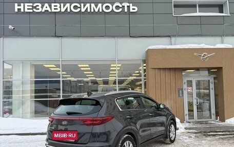 KIA Sportage IV рестайлинг, 2019 год, 1 980 000 рублей, 3 фотография