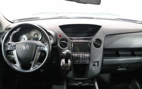 Honda Pilot III рестайлинг, 2014 год, 2 190 000 рублей, 14 фотография