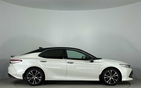 Toyota Camry, 2019 год, 2 850 000 рублей, 8 фотография