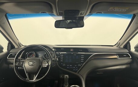 Toyota Camry, 2019 год, 2 850 000 рублей, 13 фотография