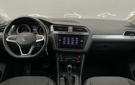 Volkswagen Tiguan II, 2021 год, 3 388 500 рублей, 5 фотография