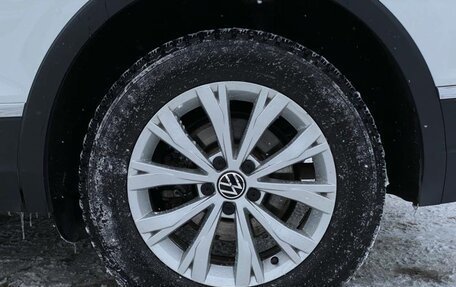 Volkswagen Tiguan II, 2021 год, 3 388 500 рублей, 23 фотография