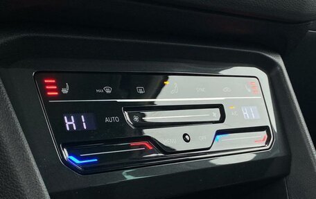 Volkswagen Tiguan II, 2021 год, 3 388 500 рублей, 15 фотография