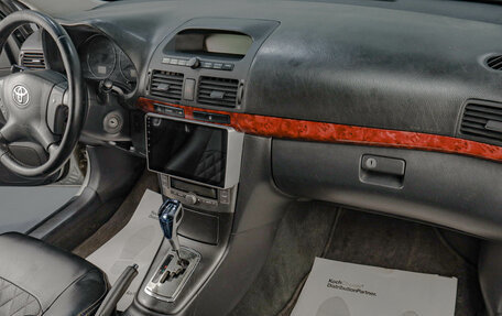 Toyota Avensis III рестайлинг, 2004 год, 779 000 рублей, 11 фотография