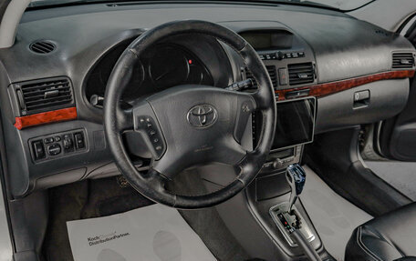 Toyota Avensis III рестайлинг, 2004 год, 779 000 рублей, 9 фотография