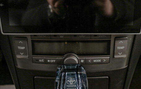 Toyota Avensis III рестайлинг, 2004 год, 779 000 рублей, 20 фотография