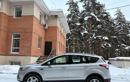 Ford Kuga III, 2017 год, 1 999 999 рублей, 2 фотография