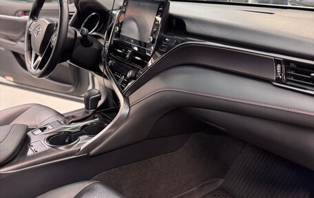 Toyota Camry, 2021 год, 3 150 000 рублей, 6 фотография