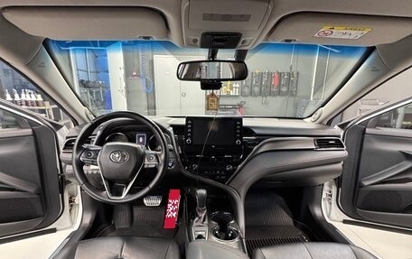 Toyota Camry, 2021 год, 3 150 000 рублей, 8 фотография