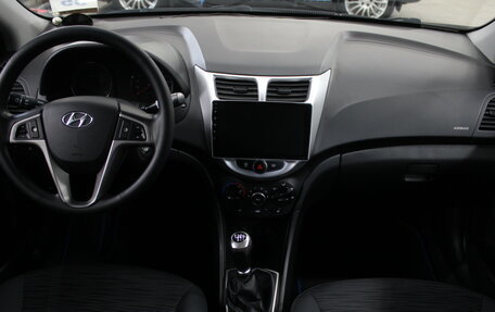 Hyundai Solaris II рестайлинг, 2015 год, 957 000 рублей, 9 фотография