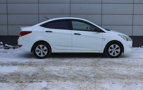 Hyundai Solaris II рестайлинг, 2015 год, 957 000 рублей, 4 фотография