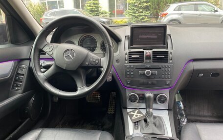 Mercedes-Benz C-Класс, 2008 год, 1 100 000 рублей, 6 фотография