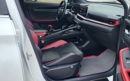 Geely Coolray I, 2024 год, 2 300 000 рублей, 6 фотография