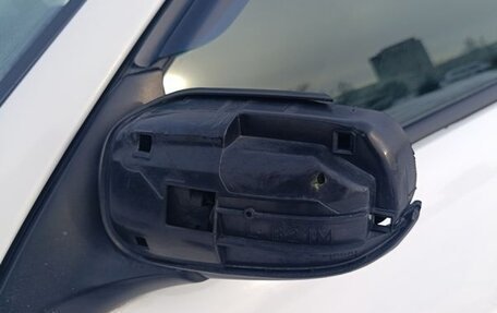 Mazda Familia Y11, 2002 год, 300 000 рублей, 11 фотография