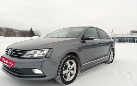 Volkswagen Jetta VI, 2018 год, 1 850 000 рублей, 2 фотография