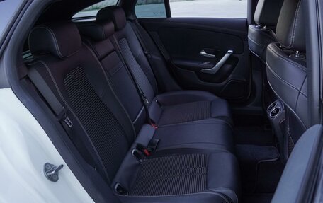 Mercedes-Benz CLA, 2020 год, 2 780 000 рублей, 9 фотография