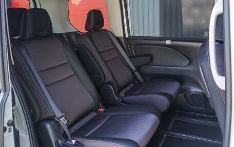 Nissan Serena IV, 2019 год, 2 340 000 рублей, 10 фотография