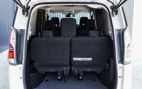 Nissan Serena IV, 2019 год, 2 340 000 рублей, 23 фотография