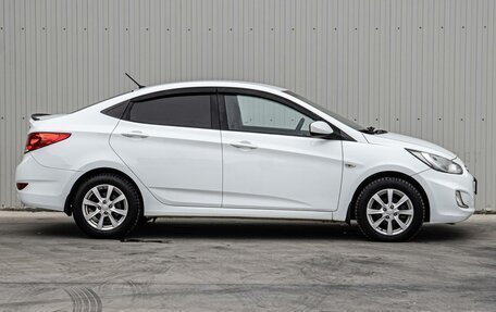 Hyundai Solaris II рестайлинг, 2013 год, 675 000 рублей, 5 фотография