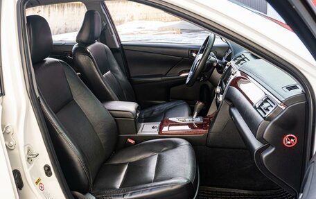 Toyota Camry, 2013 год, 1 990 000 рублей, 8 фотография