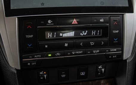 Toyota Camry, 2017 год, 2 350 000 рублей, 13 фотография