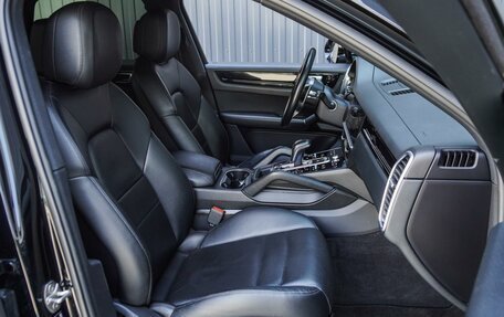 Porsche Cayenne III, 2018 год, 5 750 000 рублей, 8 фотография