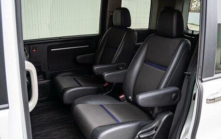 Honda Stepwgn IV, 2020 год, 2 990 000 рублей, 7 фотография