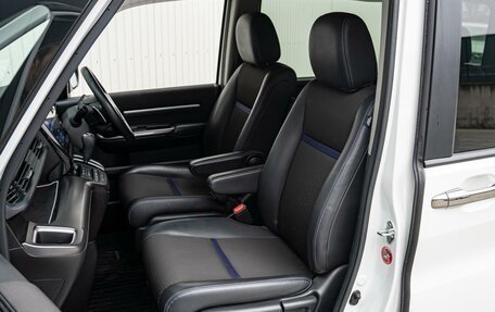 Honda Stepwgn IV, 2020 год, 2 990 000 рублей, 8 фотография