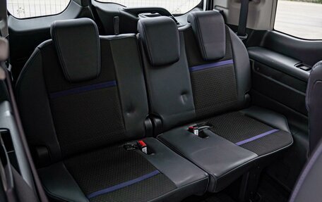 Honda Stepwgn IV, 2020 год, 2 990 000 рублей, 12 фотография