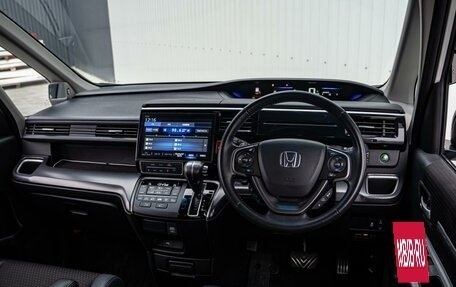 Honda Stepwgn IV, 2020 год, 2 990 000 рублей, 6 фотография