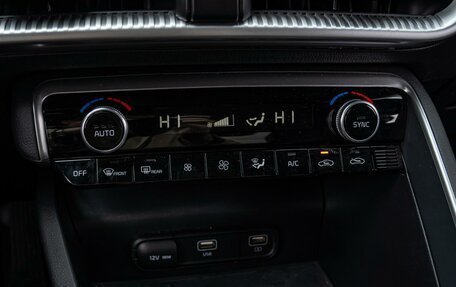 KIA K5, 2023 год, 3 235 000 рублей, 13 фотография