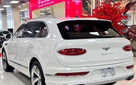 Bentley Bentayga I, 2023 год, 25 000 000 рублей, 5 фотография