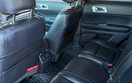 Ford Explorer VI, 2013 год, 1 490 000 рублей, 40 фотография