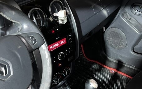 Renault Duster I рестайлинг, 2018 год, 990 000 рублей, 30 фотография