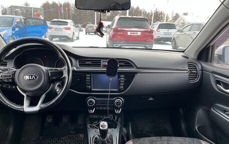 KIA Rio IV, 2018 год, 1 400 000 рублей, 4 фотография
